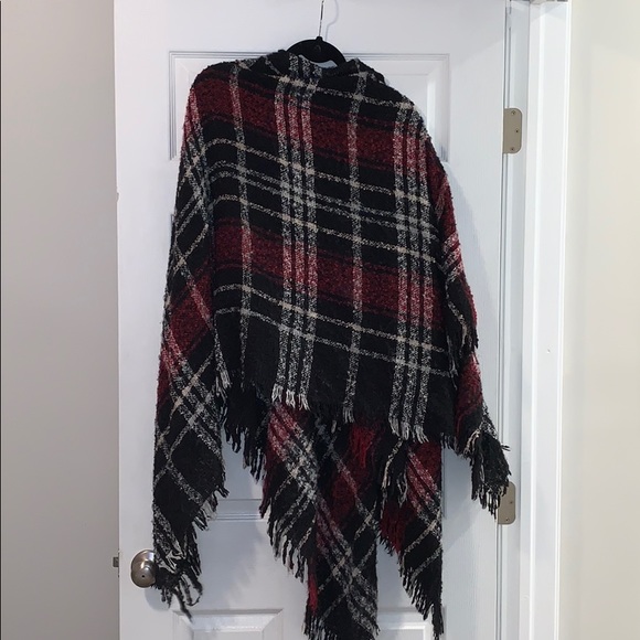 Fall Shaw - Picture 2 of 3